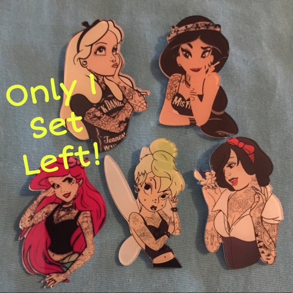 Jewelry - 💕HP🌟 Punk Princess Set of 5 PINS